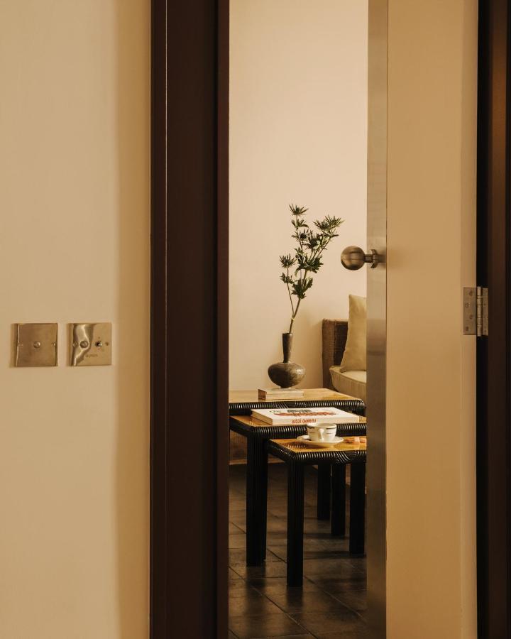 Pied A Terre Tuileries Parigi