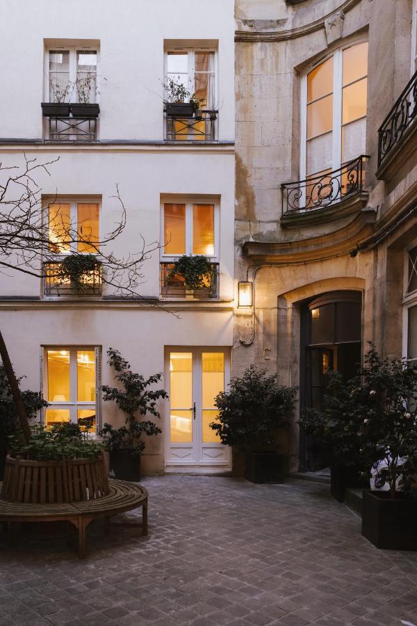 Pied A Terre Tuileries Parigi